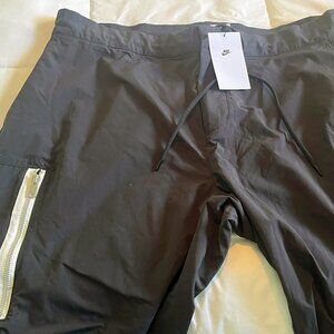 Nike Men's Sportswear Style Essentials Utility Pants, Size 38